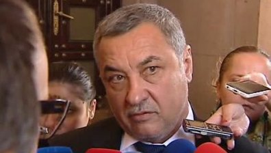 Валери Симеонов: Трябва да има условия срещу купуването на гласове
