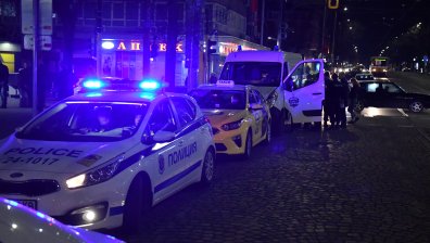 Линейката или таксито - кой е виновен за катастрофата с Арабаджиеви