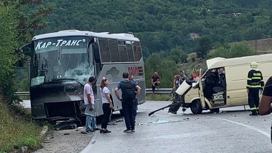 Тежка катастрофа на пътя Симитли-Гоце Делчев, има пострадали (+видео)