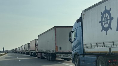 Изключително натоварено движение на "Капитан Андреево" за товарни автомобили