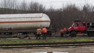 Спряха теч на газ от цистерна в Русе