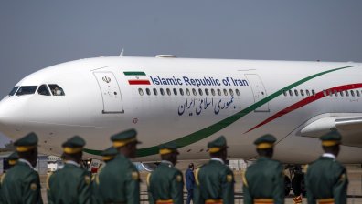 Възобновиха цивилните полети над Иран