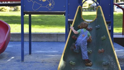 Едно на всеки 20 деца в Гърция е жертва на физическо насилие