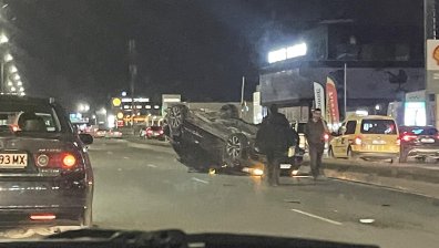 Кола е по таван на Околовръстното, шофьори: Това е като от "Бързи и яростни"