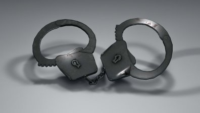 Момчета разбиха автомати за кафе в Кърджали