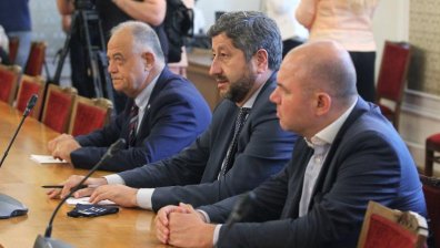 ДБ искат изслушване на главния прокурор заради полицейското насилие