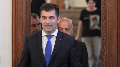 Политолог: Коалиция между ДБ, "Продължаваме промяната", ГЕРБ и ДПС е невъзможна