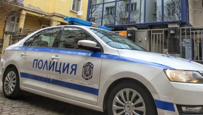 Пиян шофьор без книжка удари 6 паркирани коли в София