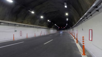 Възстановиха движението в двете тръби на тунел "Витиня"