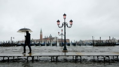 Италия обявява бедствено положение заради наводненията във Венеция