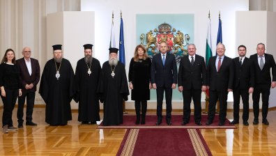 Радев разговаря с наши духовници в Турция и с представители на Светия синод