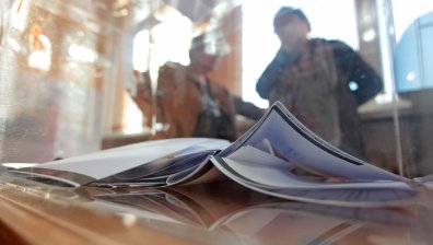 Посочиха как ще гласуват карантинираните, БСП поиска видеонаблюдение на вота