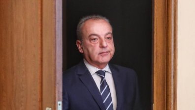 ГЕРБ: Не приемаме упреци, че имаме отношение в решенията на ЦИК, Донев с коментар