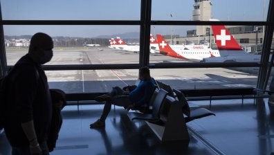 Швейцария въведе задължително изискване за PCR тест при влизане в страната