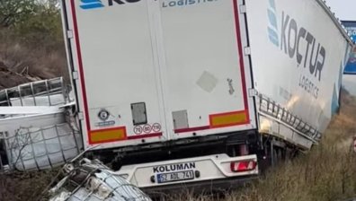 Верижна катастрофа с камиони блокира пътя край Монтана