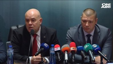 Българското гражданство струвало до 8 000 евро