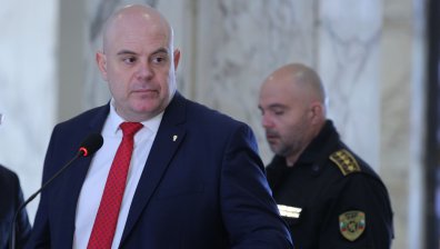 Гешев: Защитаваме безкомпромисно обществения интерес