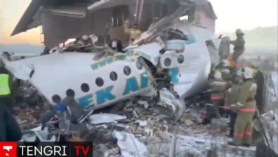 Ден на траур в Казахстан и 3 версии за самолетната катастрофа