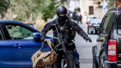 Доживотна присъда за грък, убил и изнасилвал сляпата си майка