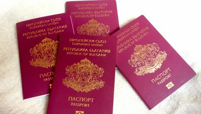 Сириец използва преправен паспорт пред граничен полицай на летище София