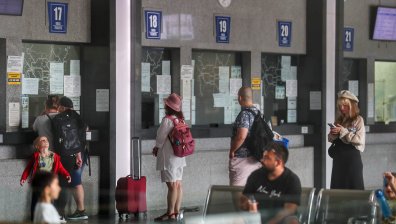 Възстановено е движението на влаковете по няколко ключови линии