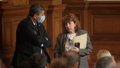 Президентски избори на 7 или 14 ноември, въпросът е дали ще са 2 в 1
