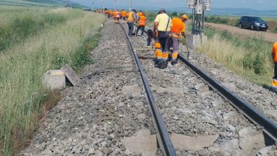 Огромни щети са нанесени при дерайлирането на влак между Коньово и Кермен