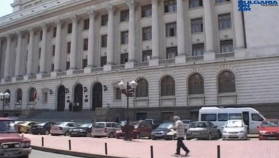 Румънският министър на финансите подаде оставка