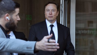 Мъск с ново решение за Twitter: Само проверени профили ще могат да участват в анкети