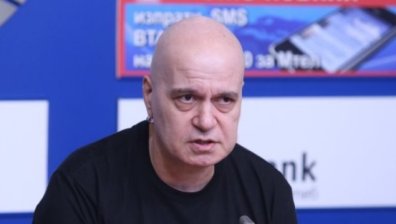 Трифонов за Корнелия Нинова: Комунист власт и мандат не пуска