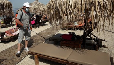 Oтварят заведенията в Гърция, свободен е и достъпът до островите