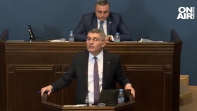 Бой в грузинския парламент, закон за чуждестранните агенти скара депутати 