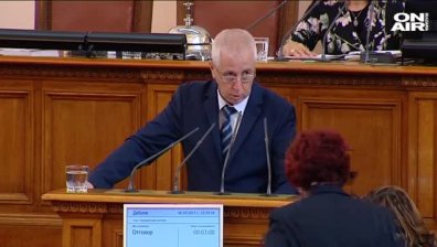 Здравният министър хвърли оставка, Борисов я прие