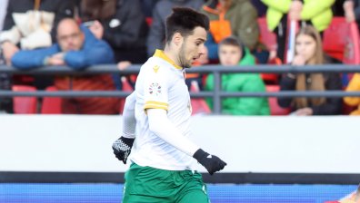 Илия Груев отново блесна с "Лийдс", победиха "Ротърдъм" с 3:0