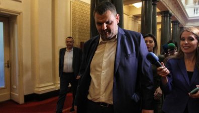 Пеевски след падането на правителството: Това е война срещу олигархията! 