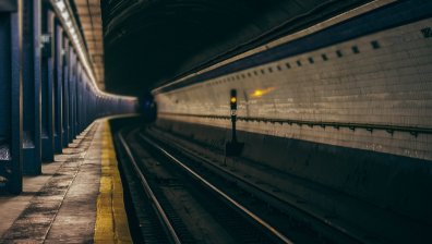 Мъж възпрепятства и спря работата на парижкото метро