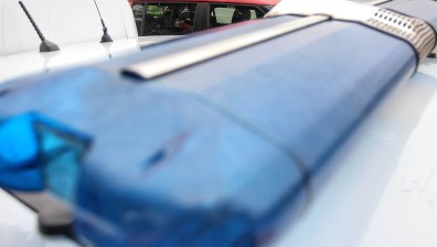 Шофьор вади пистолет и троши колата на друг водач в София