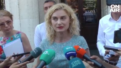 Министърът на туризма отказва да подаде оставка, отговори на ресторантьорите