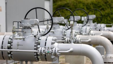 Цената на европейския природен газ поскъпна с близо 5% само за ден