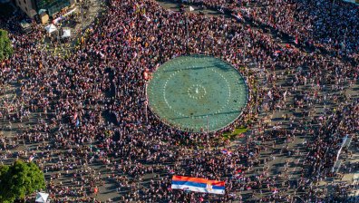 Около 140 000 души протестираха в Белград срещу режима на Александър Вучич