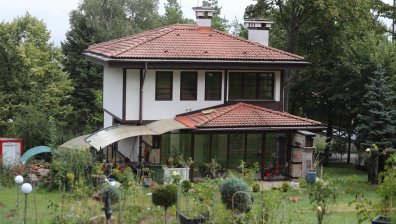 Ахмед Доган плаща наем от 48 хил. лв. годишно за сараите в "Бояна"