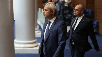 Костадинов: Държавата умира пред очите ни и в ръцете ни, искаме възмездие