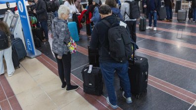 Допълнителни проверки и закъснели полети във Вашингтон заради Доналд Тръмп