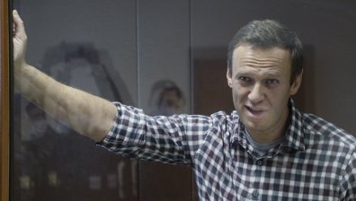 Намалиха присъдата на Навални с месец и половина