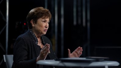 Кристалина Георгиева: Властите по света внимателно да преценят фискалните и парични политики