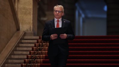 Денков: "Или аз, или Калин Стоянов!" Борисов и Пеевски защитиха шефа на МВР