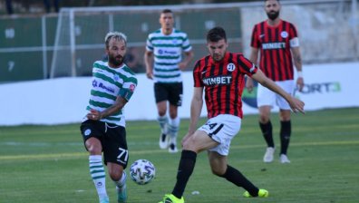 "Черно море" остава лидер в България след 0:0 с "Локо" (Пловдив)