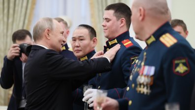 Владимир Путин: Руските войски са главните герои на Деня на защитника на отечеството