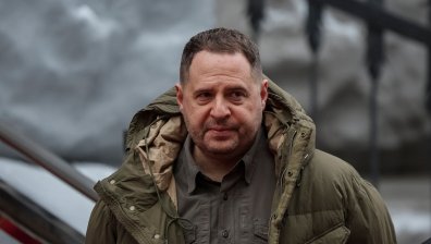 Претърсват имоти на ръководителя на офиса на Зеленски