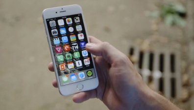 Сътресенията около рублата засегнаха online продажбите на Apple в Русия